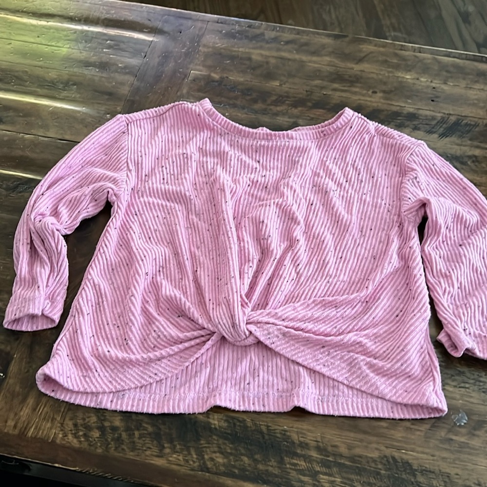 XS (5)  Old Navy Speckled Pink Ribbed Long Sleeve Shirt w/ twist front